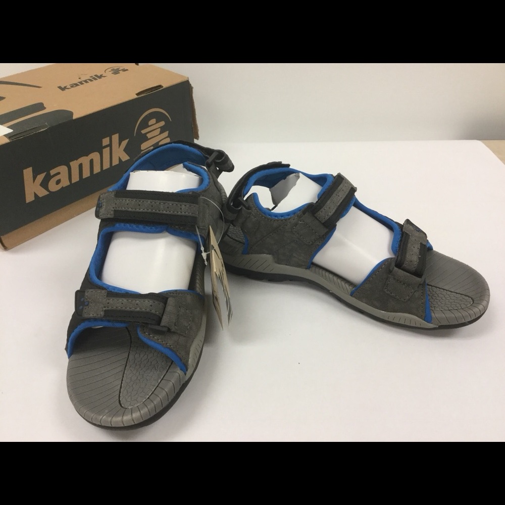 NWT Kamik boys' lobster sandals size 7 youth.